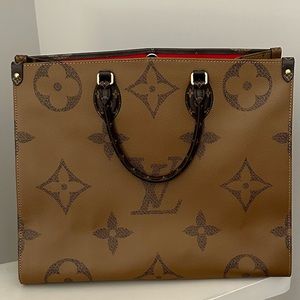 Fashion Reverse Monogram Tote- Size GM
